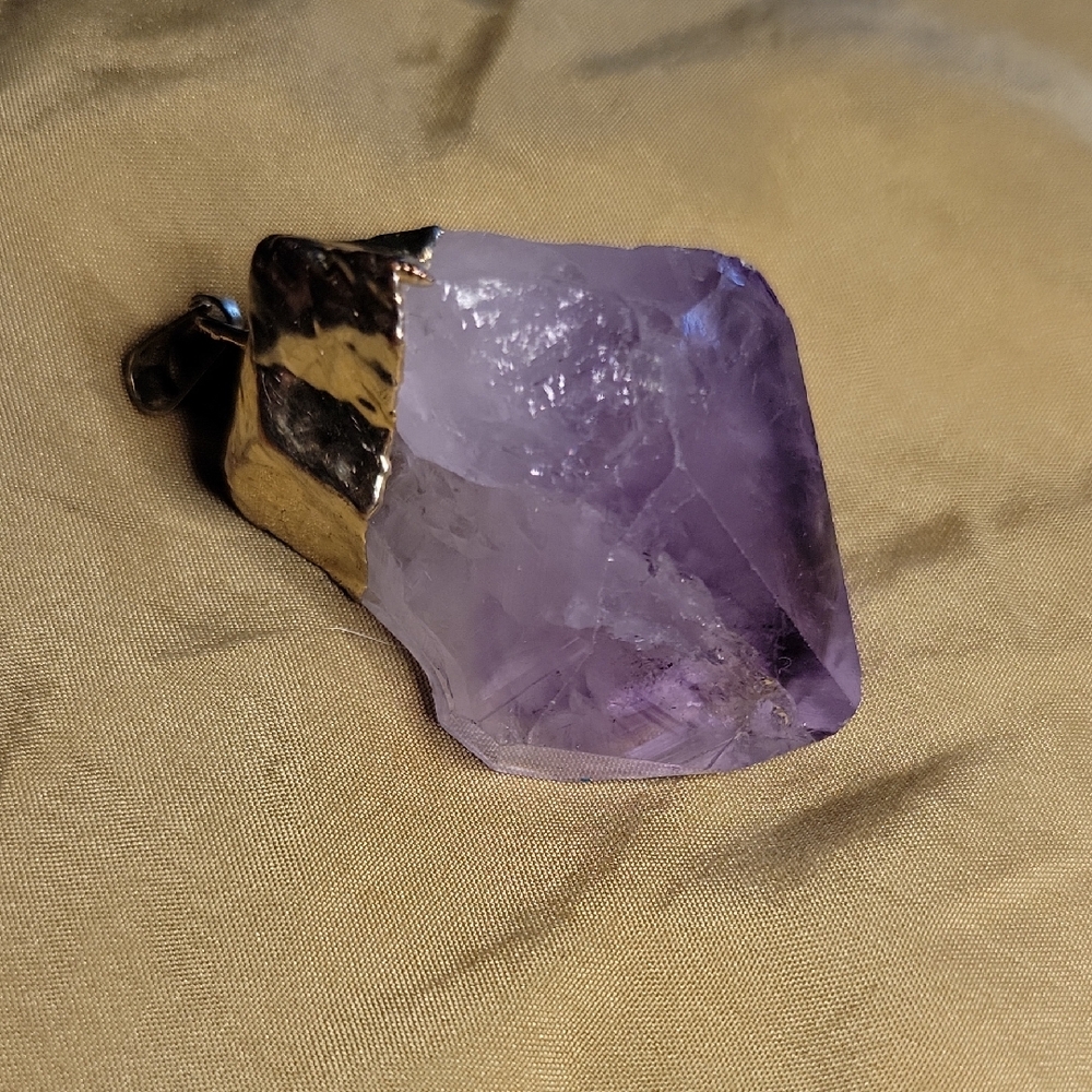 Beautiful Bright Purple Large Natural Amethyst Crystal Topped W/ Gold Pendant💜